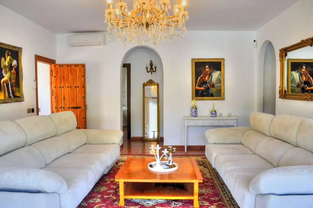 Sala de estar de Casa o chalet de alquiler en Alcaucín, Málaga