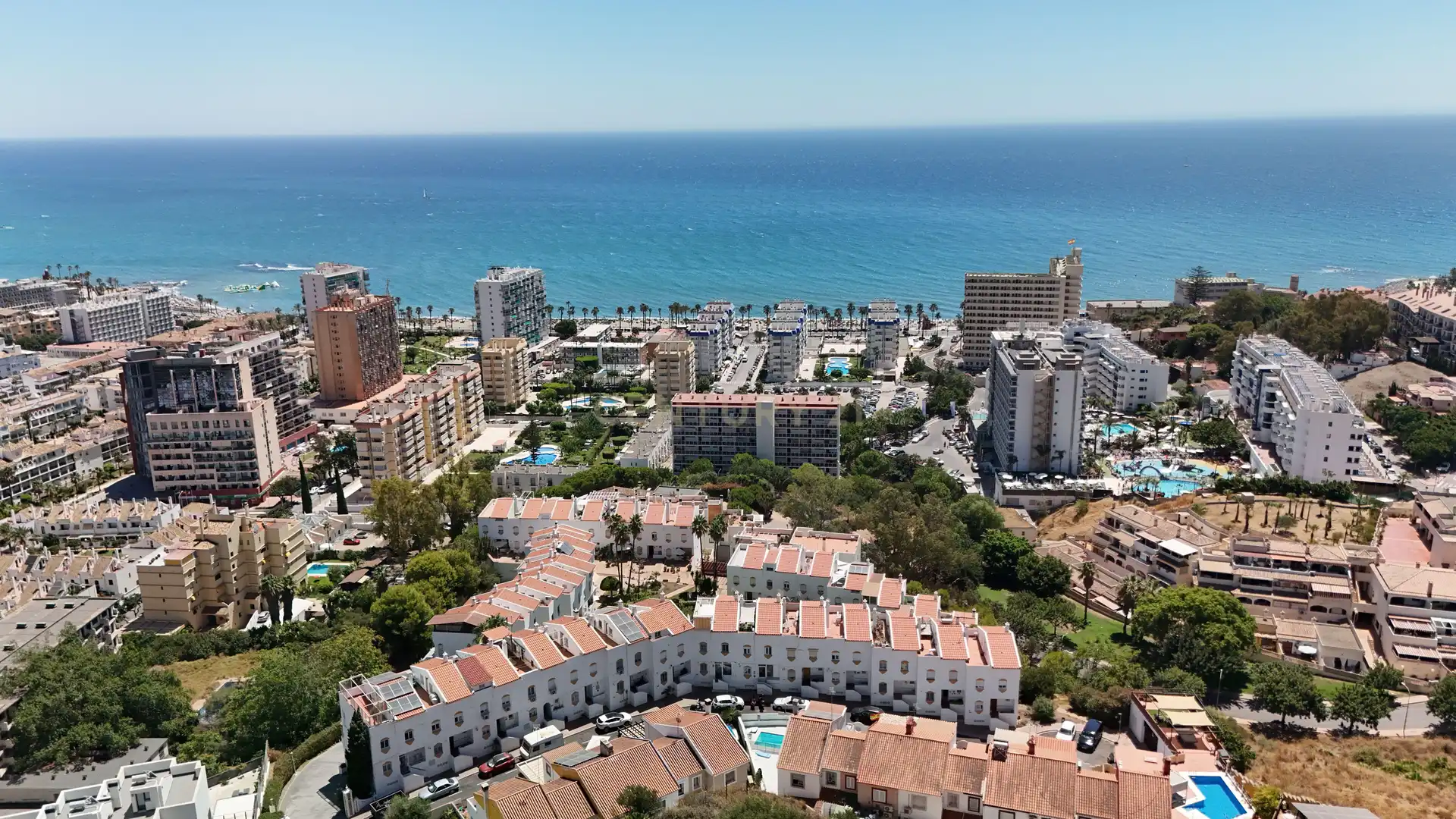 Vista exterior de Casa o chalet en venta en Benalmádena con Aire acondicionado, Jardín privado y Trastero