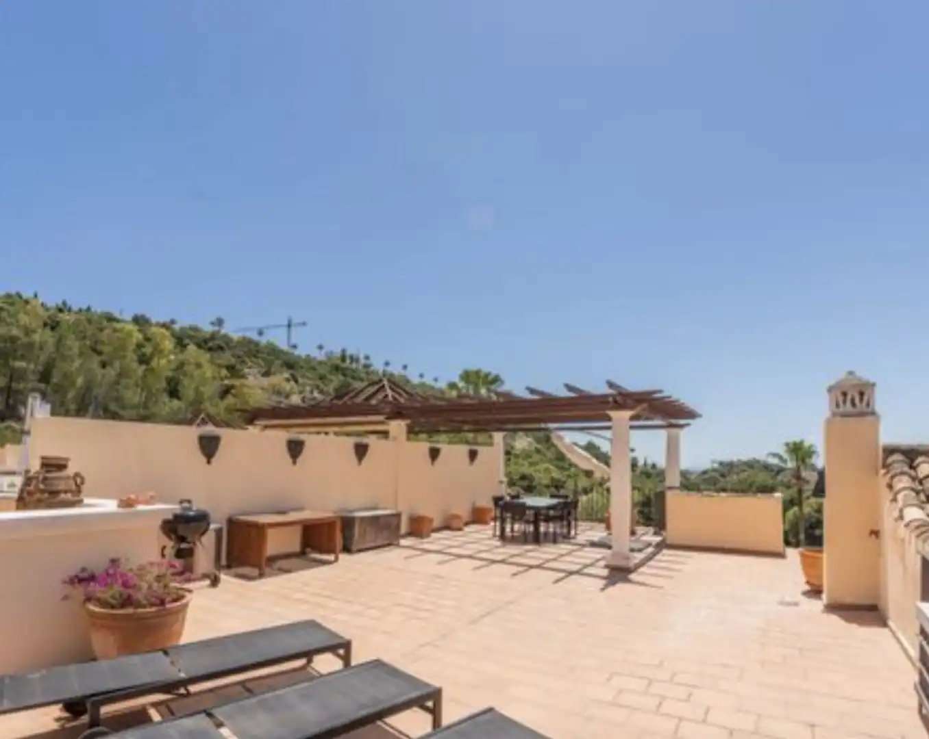 Terrasse von Maisonette zur Miete in Benahavís mit Klimaanlage, Heizung und Terrasse
