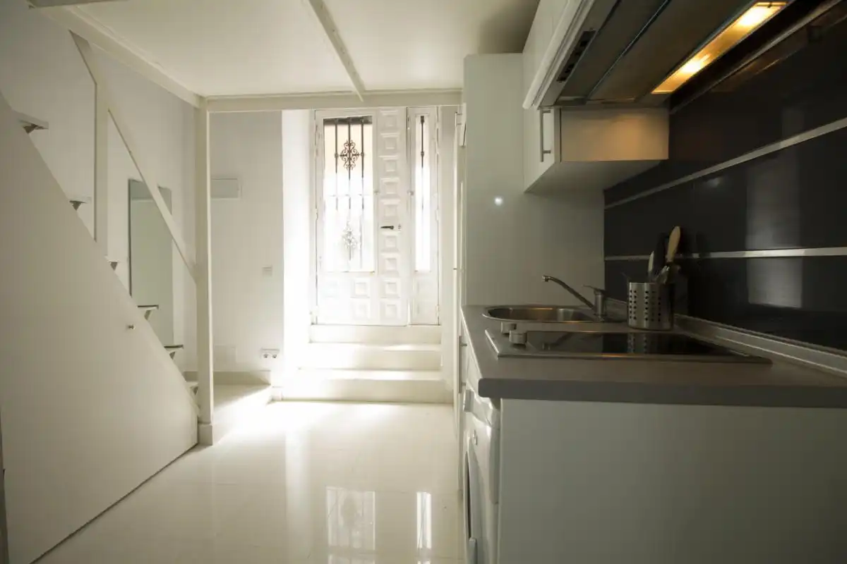 Study for rent in Bellas Vistas