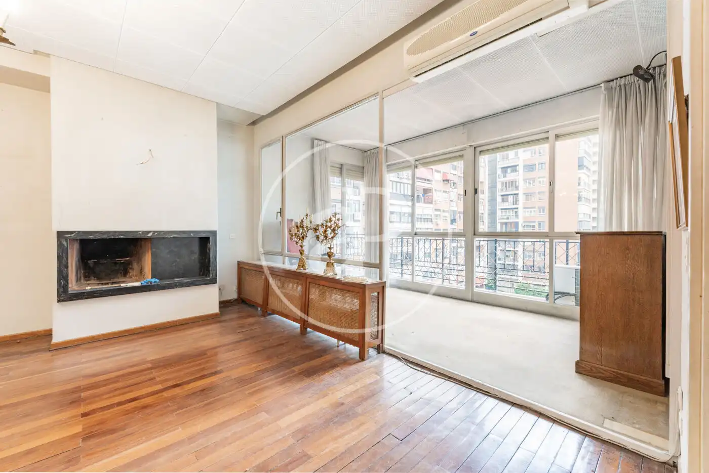 Sala de estar de Piso en venta en Madrid con Calefacción, Jardín privado y Terraza