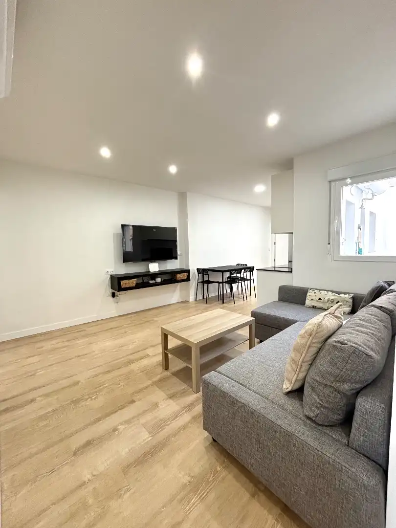 Sala de estar de Piso de alquiler en Plasencia con Aire acondicionado, Calefacción y Parquet