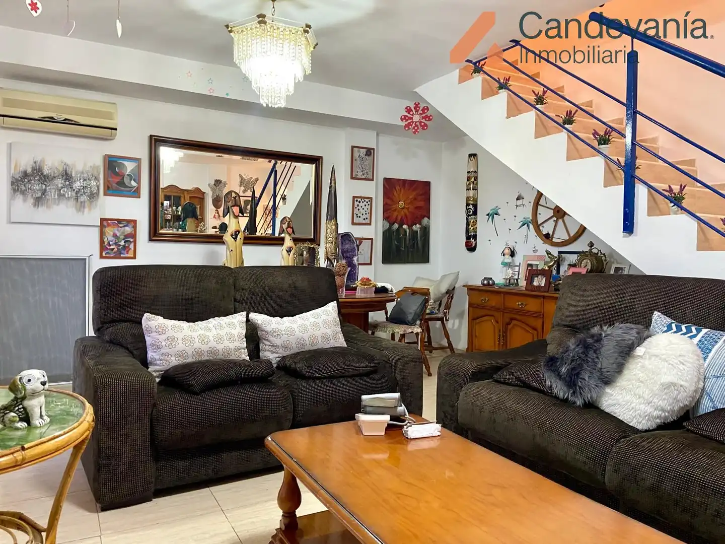 Sala de estar de Casa adosada en venta en Las Pedrosas con Aire acondicionado, Calefacción y Jardín privado
