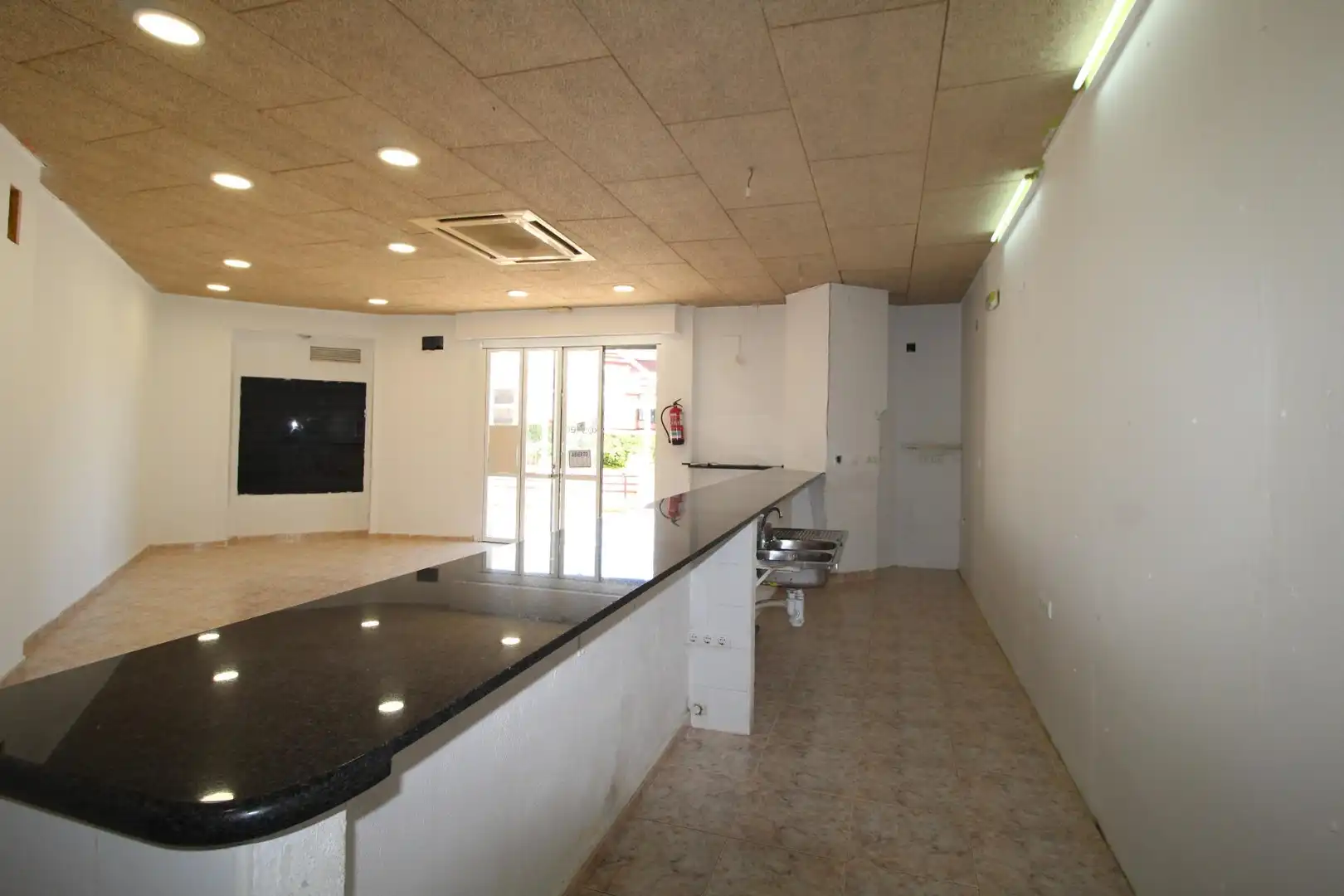 Kitchen of Commercial properties for rent in Oropesa del Mar / Orpesa  with Terrace