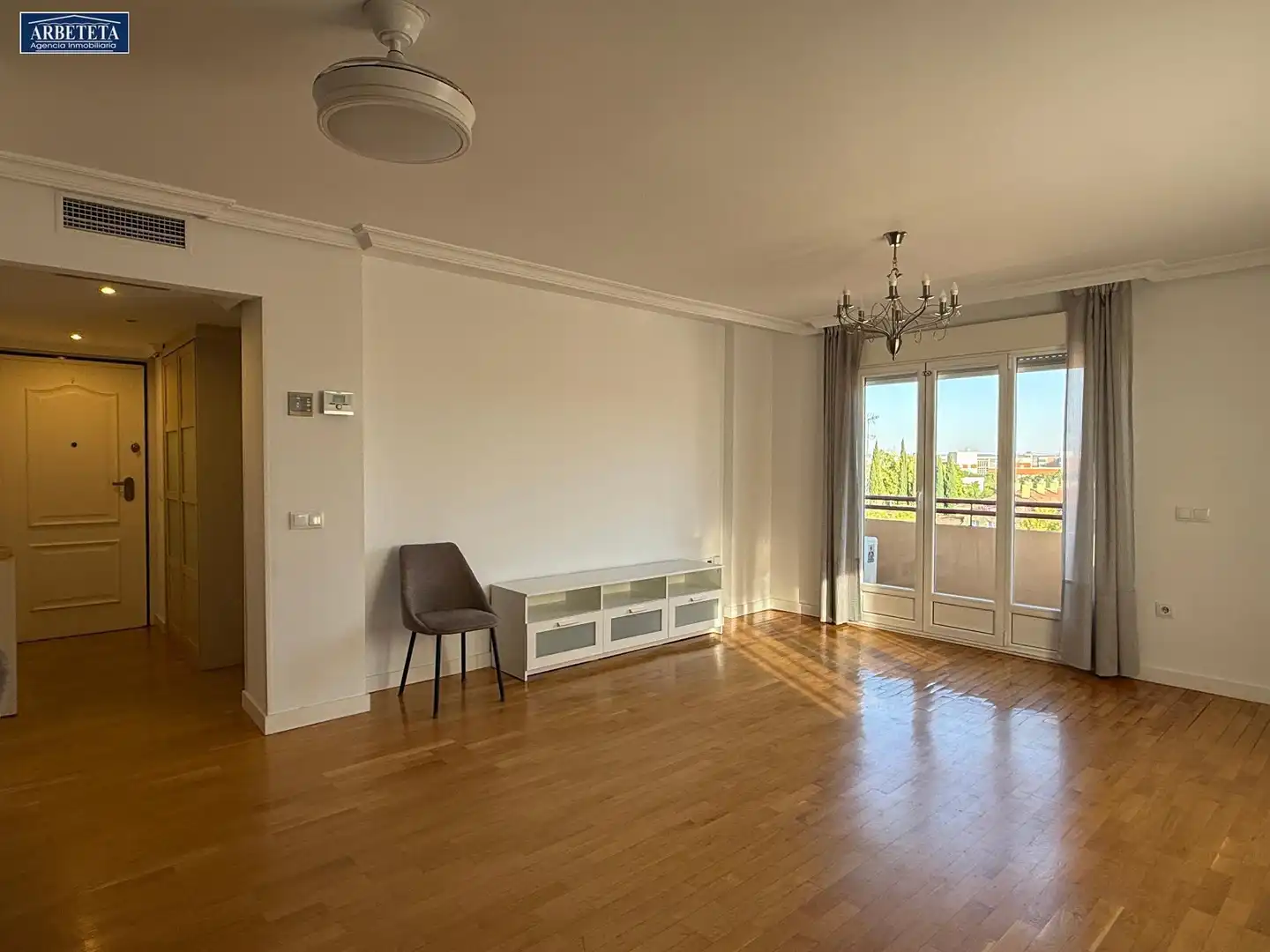 Wohnzimmer von Maisonette zur Miete in Guadalajara mit Klimaanlage, Heizung und Parkett