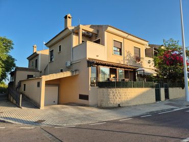 Casa a schiera con balcone in affitto a Perleta - Maitino