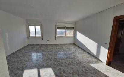 Living room of Flat for sale in Sabadell  with Balcony and Alarm