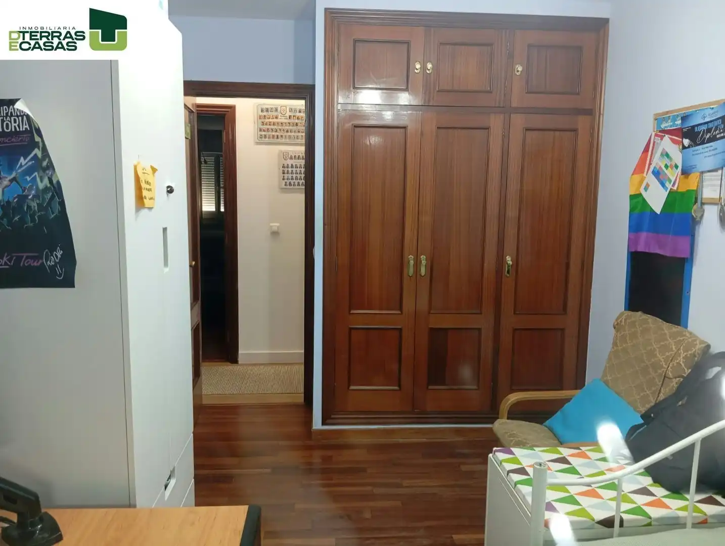Dormitori de Pis en venda en Pontevedra Capital  amb Calefacció i Traster