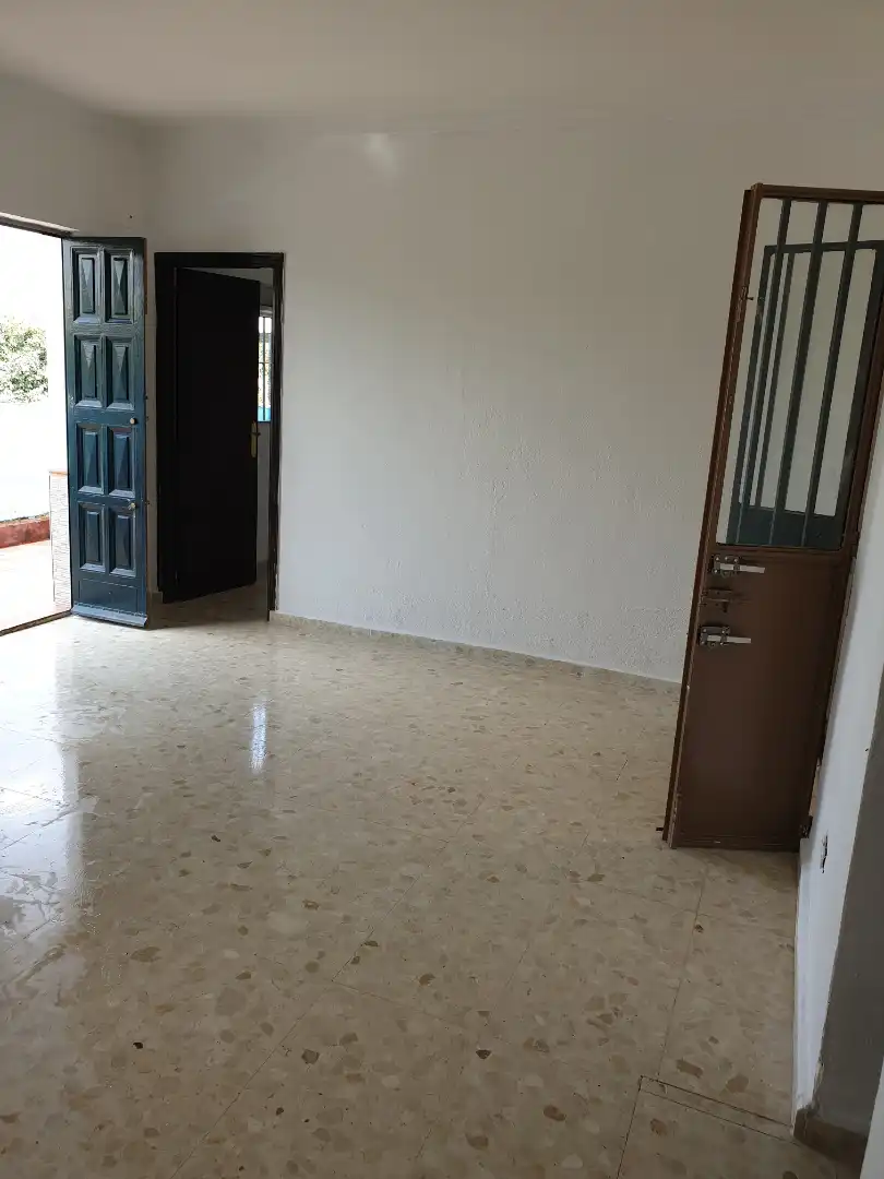 House for sale in Lora del Río, imagen 15