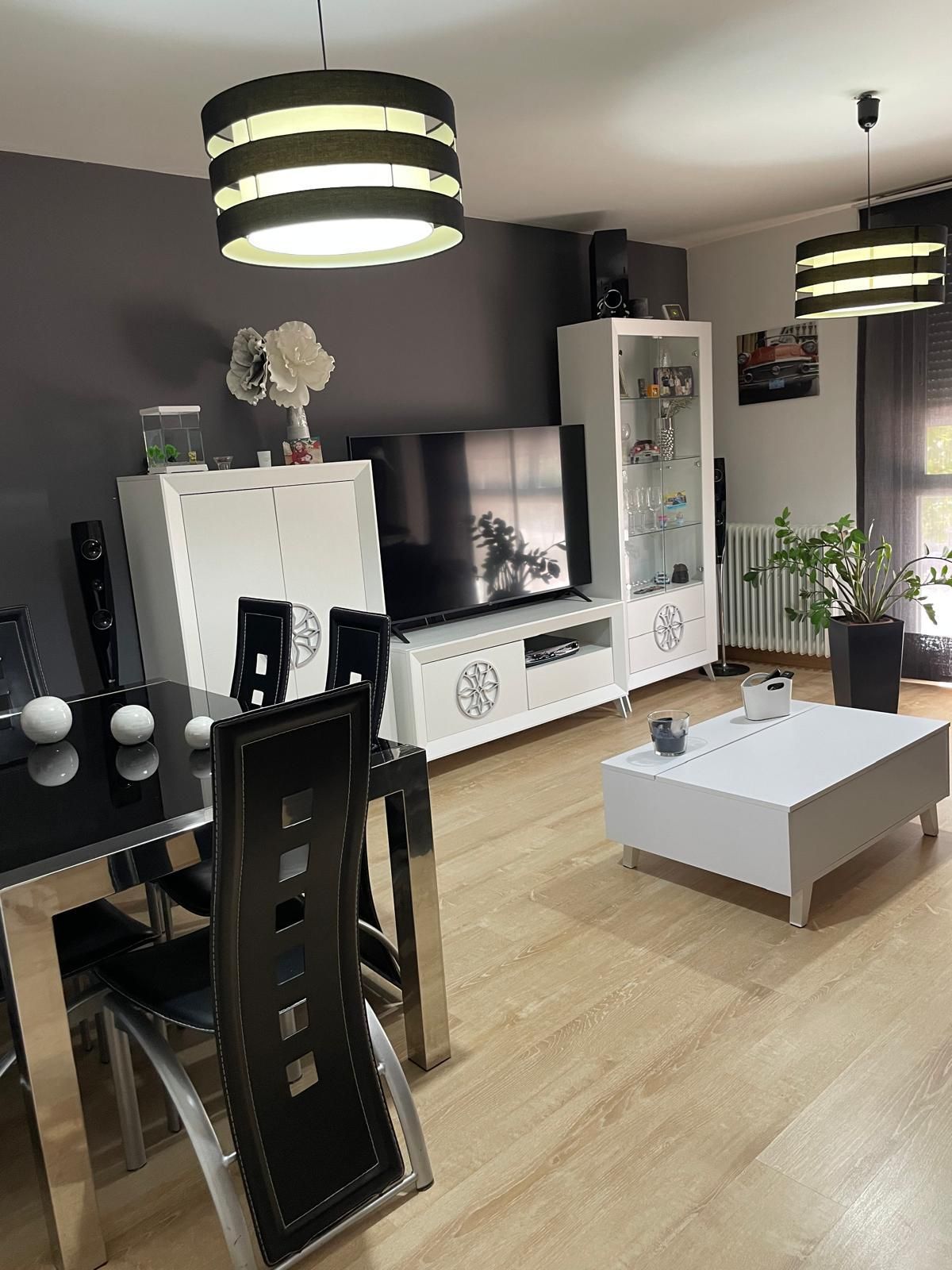 Living room of Flat for sale in Parla  with Air Conditioner, Storage room and Furnished