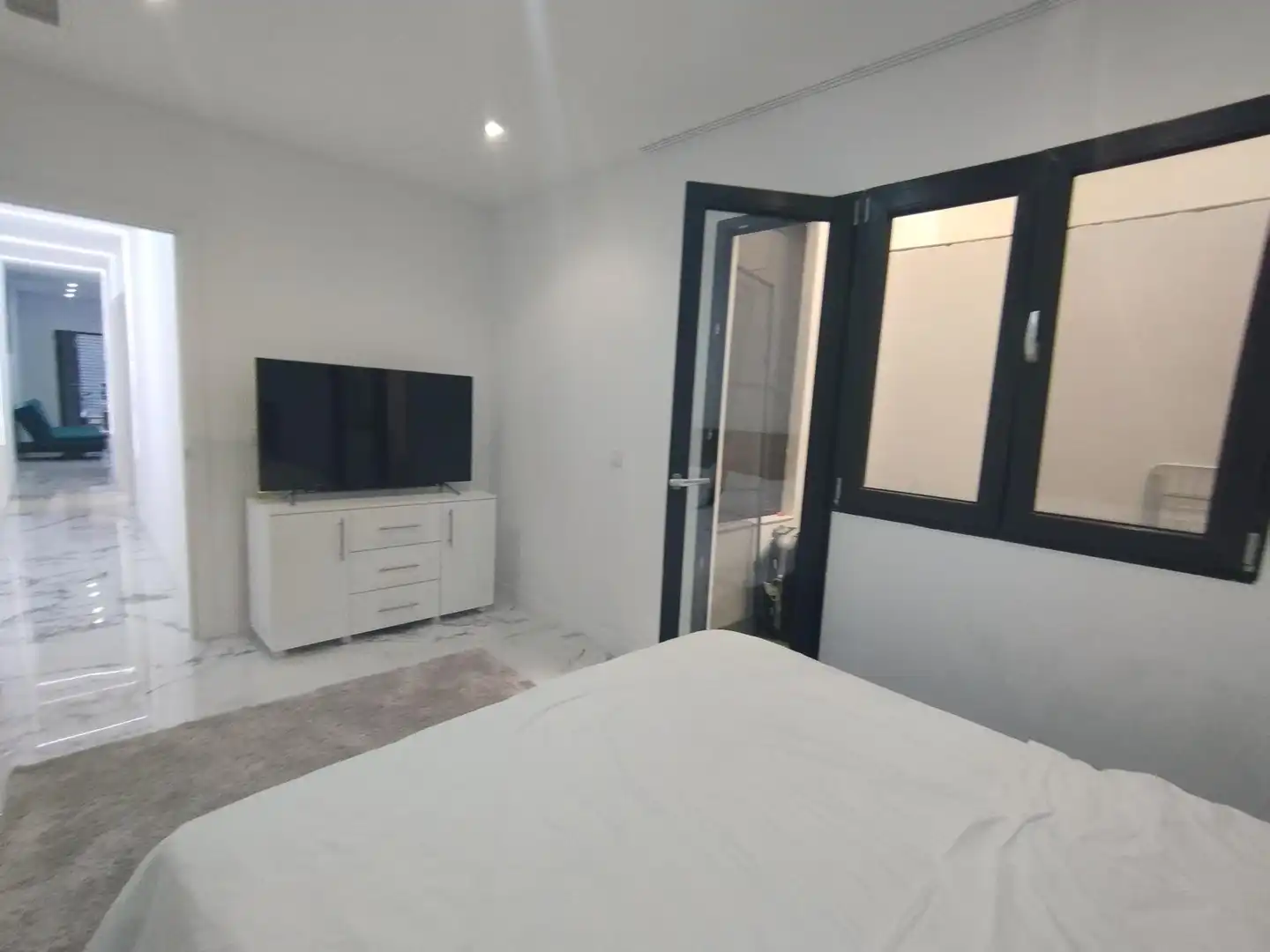 Dormitori de Planta baixa en venda en Alicante / Alacant amb Aire condicionat, Terrassa i Jacuzzi
