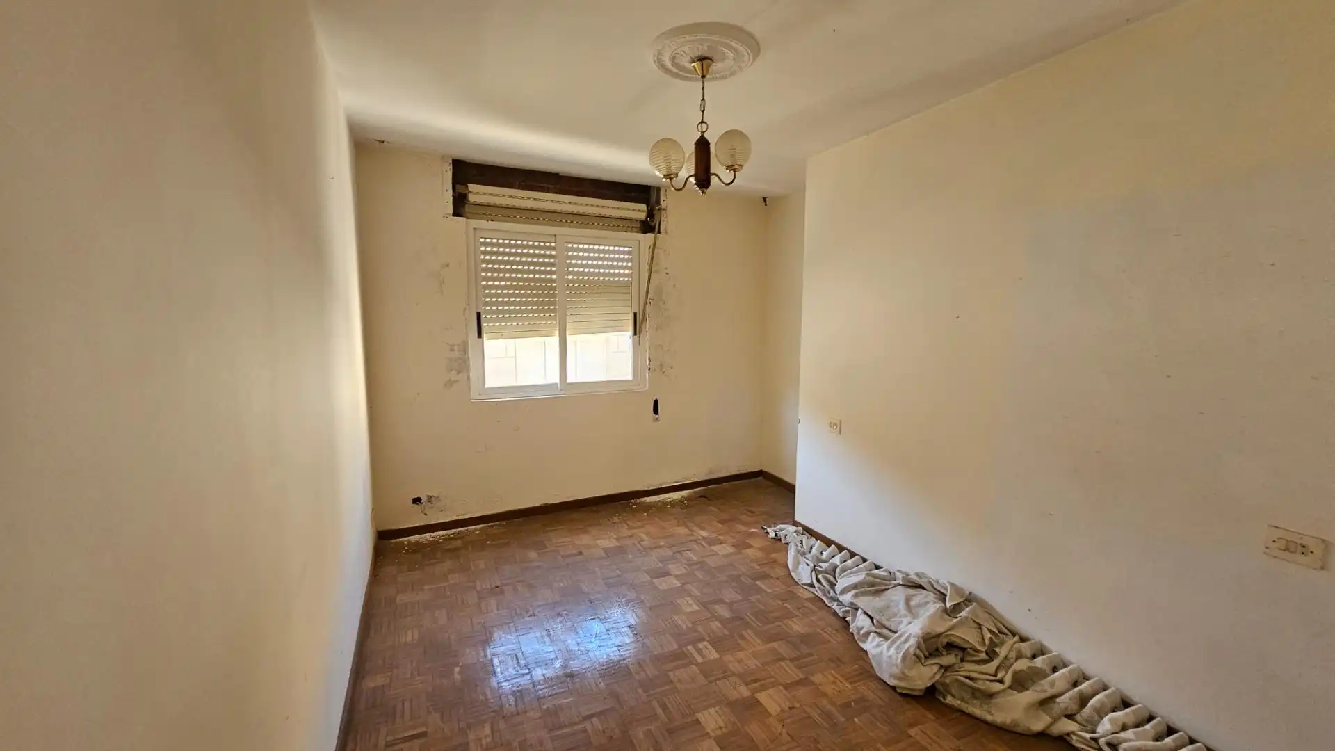 Bedroom of Buildings for sale in Cee