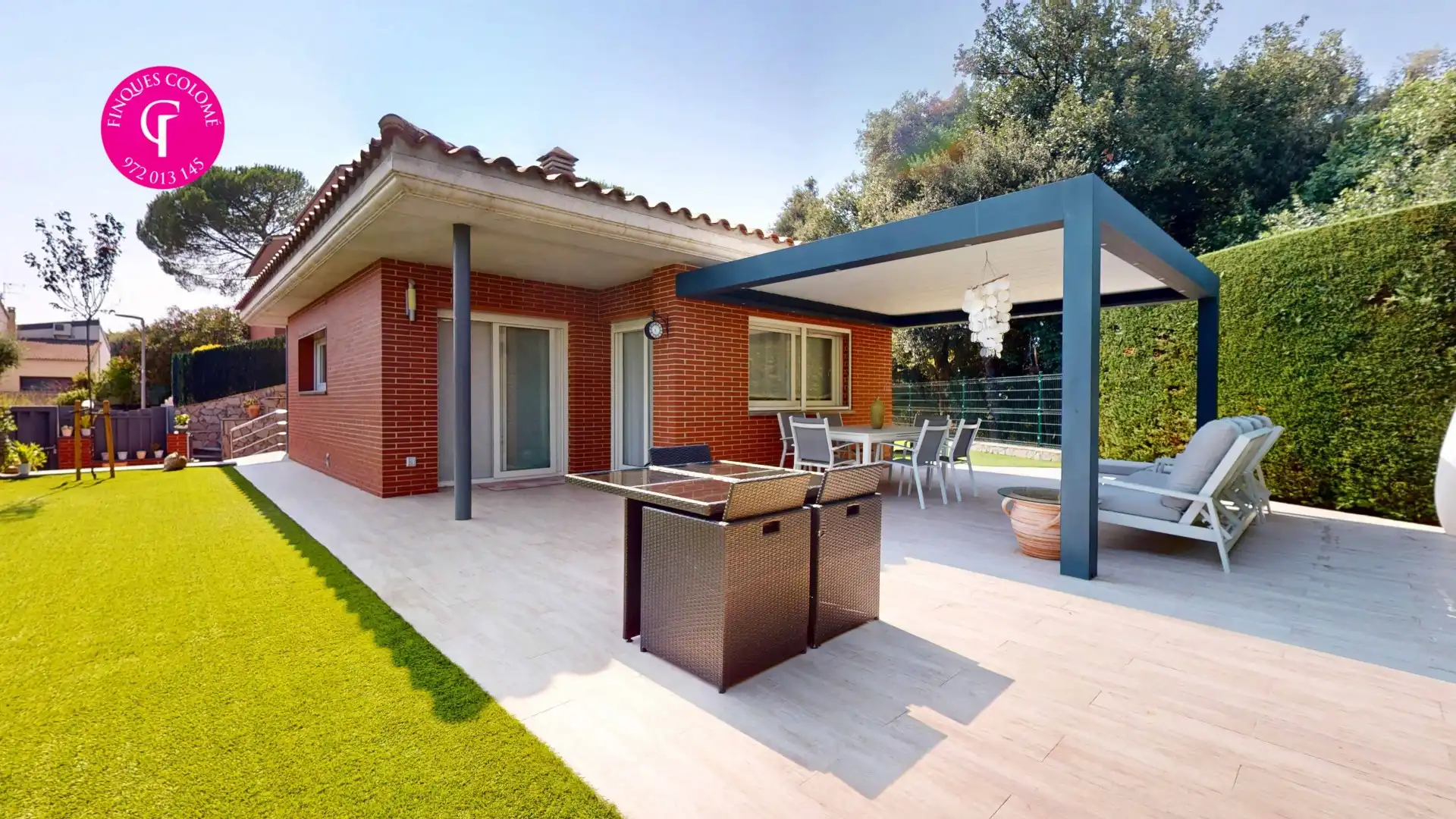 Terrace of Houses for sale in Quart  with Air Conditioner, Heating and Terrace