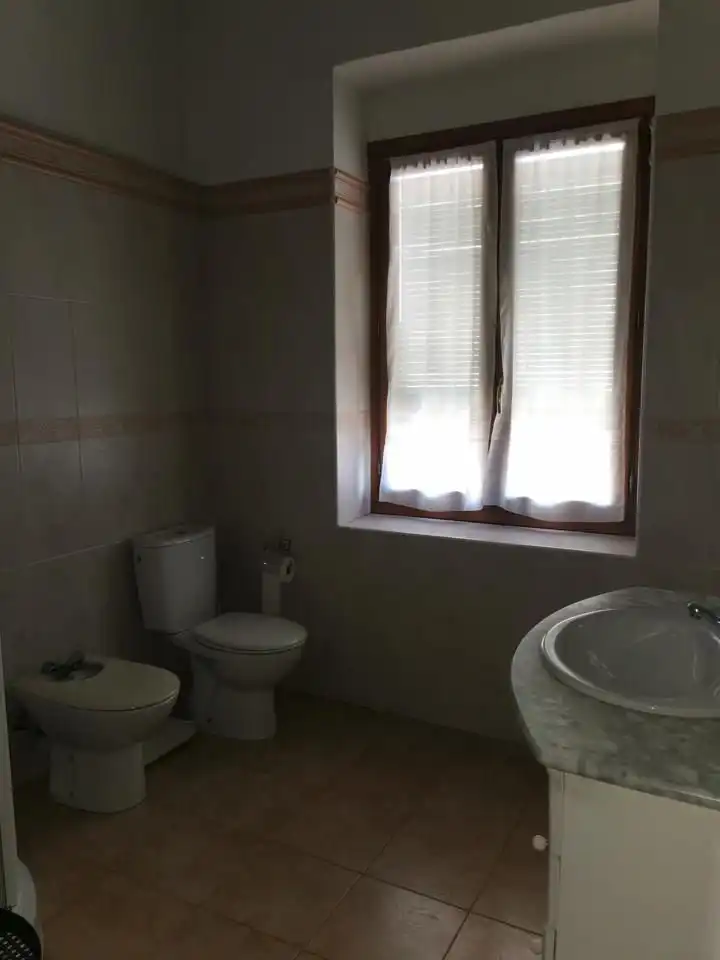 Baño de Casa o chalet en venta en Milagro con Calefacción, Jardín privado y Trastero