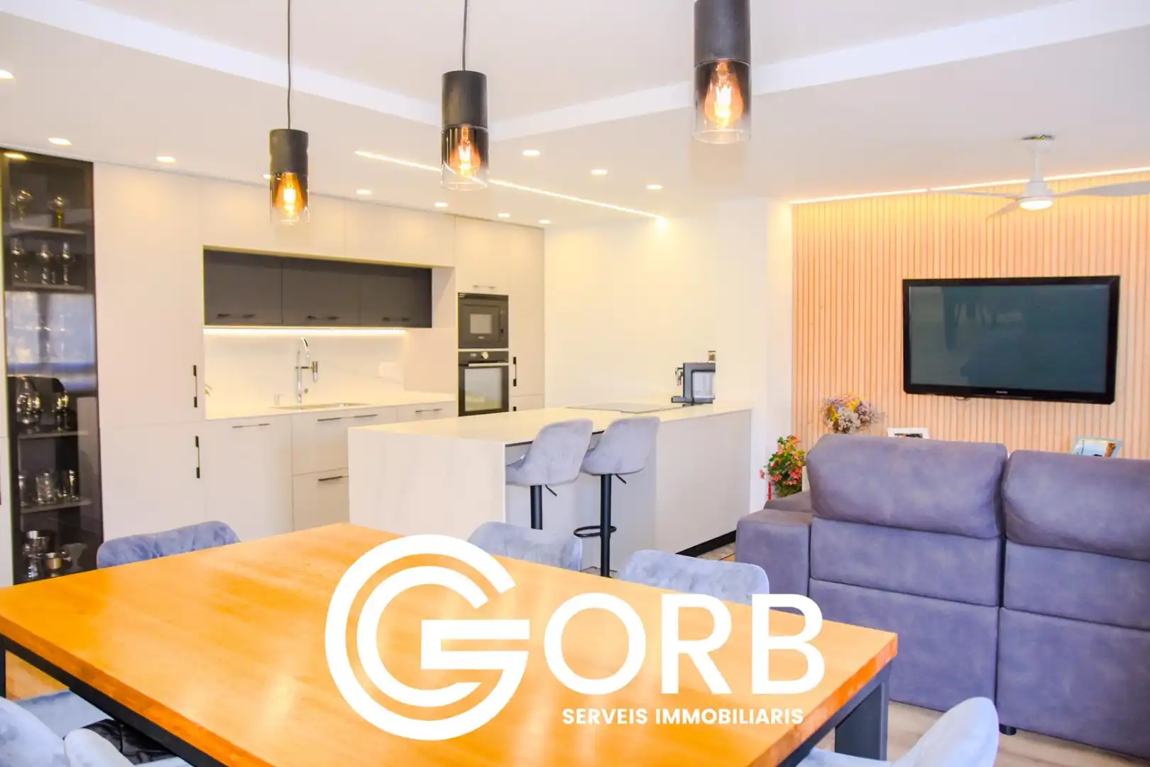 Flat with terrace for sale in Centre, imagen 3