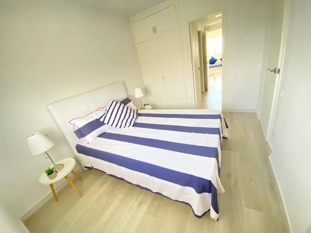 Apartamento con piscina en alquiler en Playa Norte, imagen 9