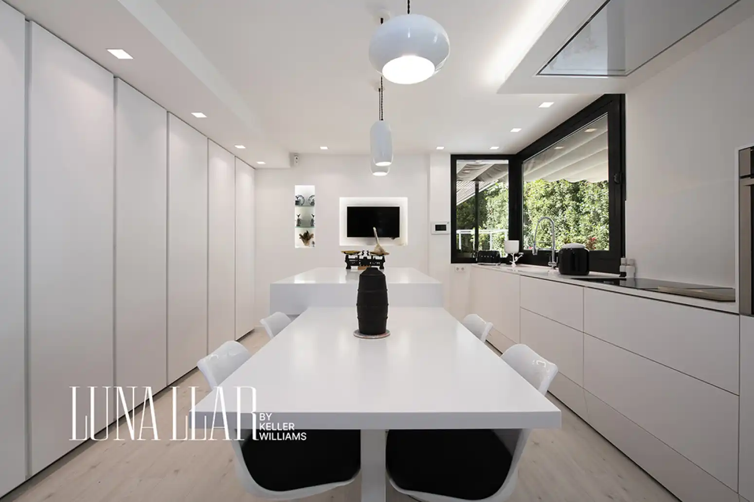 Dining room of Houses for sale in Castelldefels  with Swimming Pool