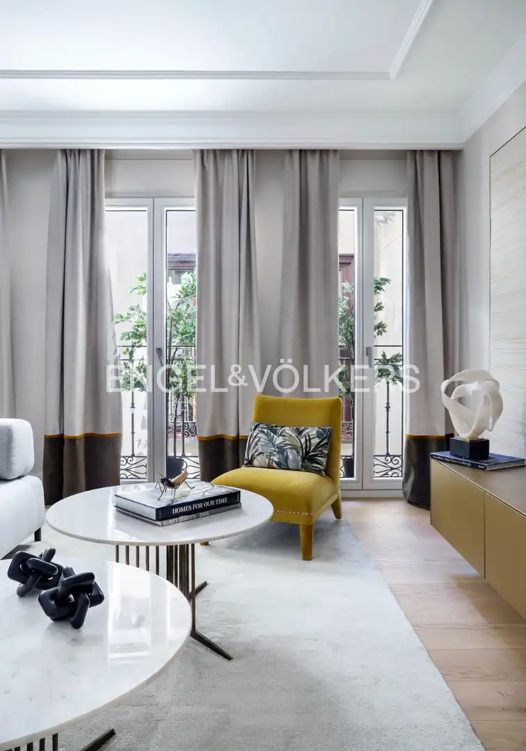 Sala d'estar de Àtic en venda en Madrid amb Aire condicionat, Calefacció i Parquet