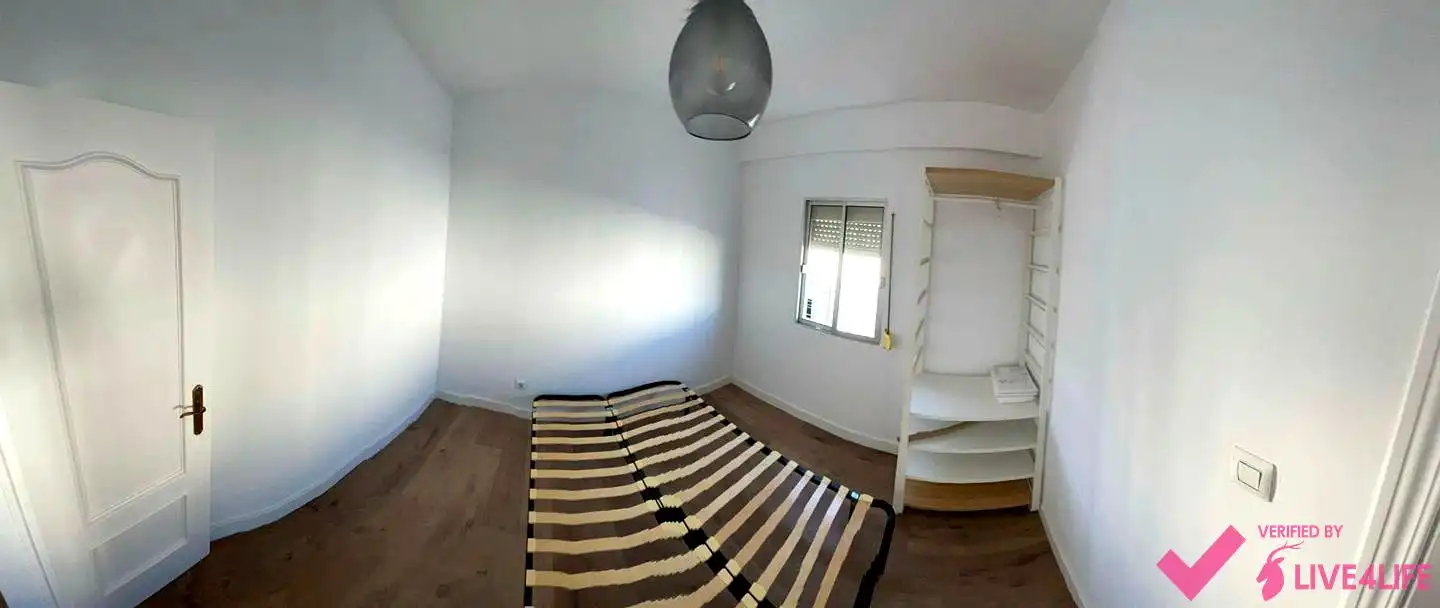 Piso de alquiler en Nalón, El Plantinar – Avda. La Paz - El Juncal