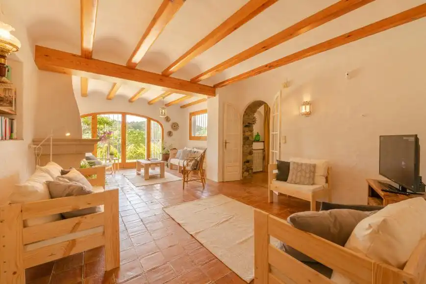 Sala d'estar de Finca rústica en venda en Riudarenes amb Aire condicionat, Calefacció i Jardí privat