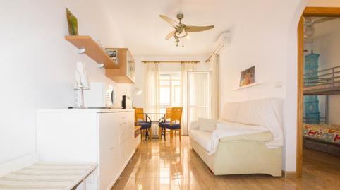 Foto 2 de Apartamento de alquiler en Zona Playa del Cura, Torrevieja