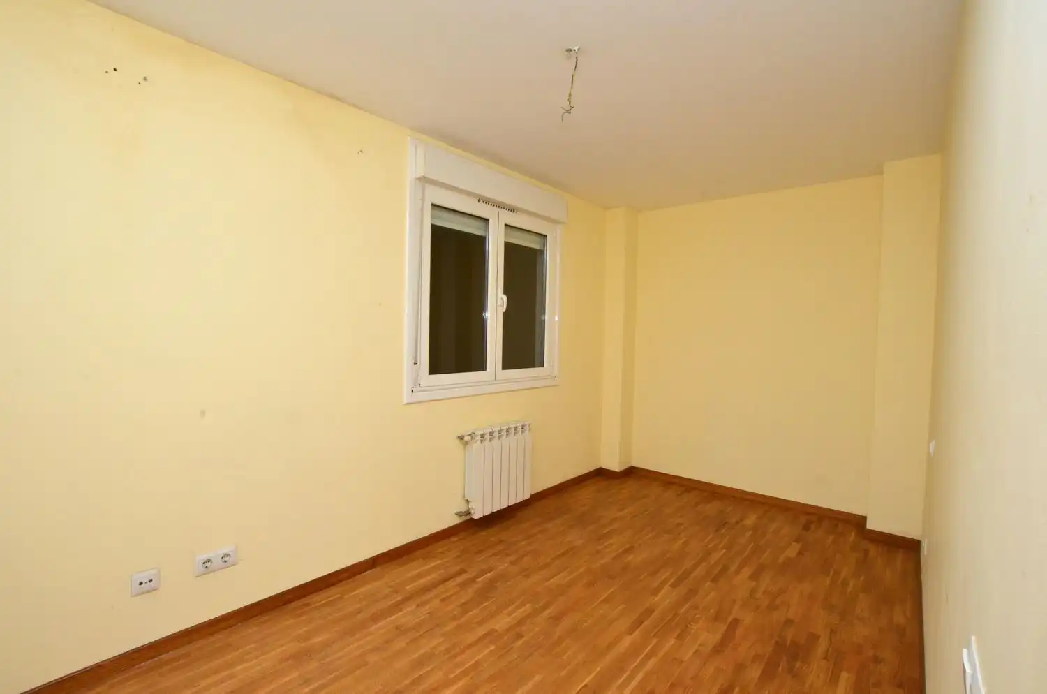 Bedroom of Flat for sale in Mieres (Asturias)  with Storage room and Swimming Pool