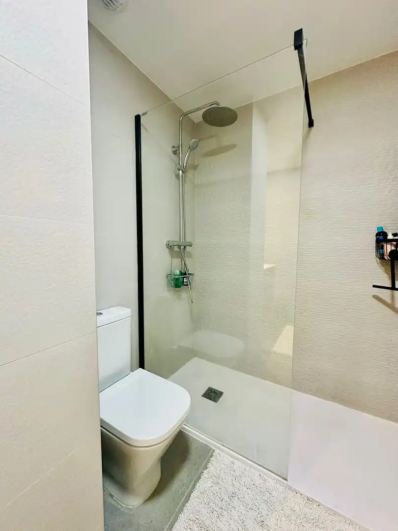 Baño de Apartamento en venta en Calpe / Calp con Aire acondicionado, Calefacción y Jardín privado
