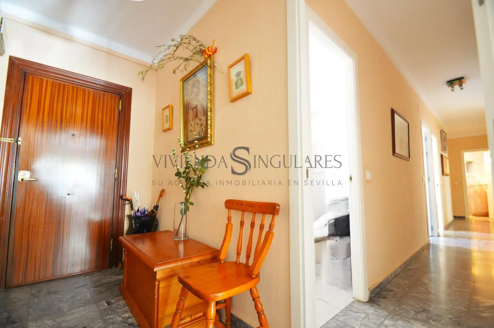 Flat for sale in Sevilla  with Air Conditioner, Terrace and Storage room