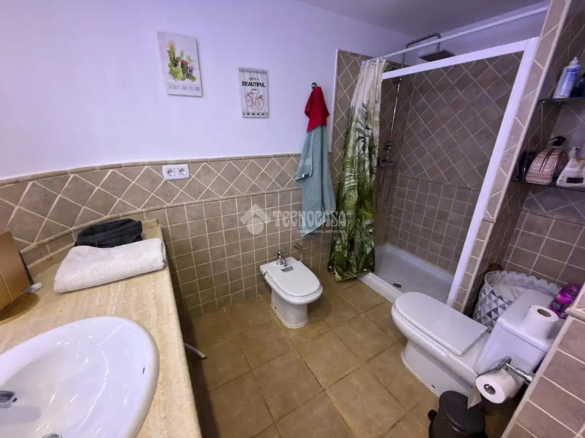Bathroom of Flat for sale in Armilla  with Air Conditioner and Balcony