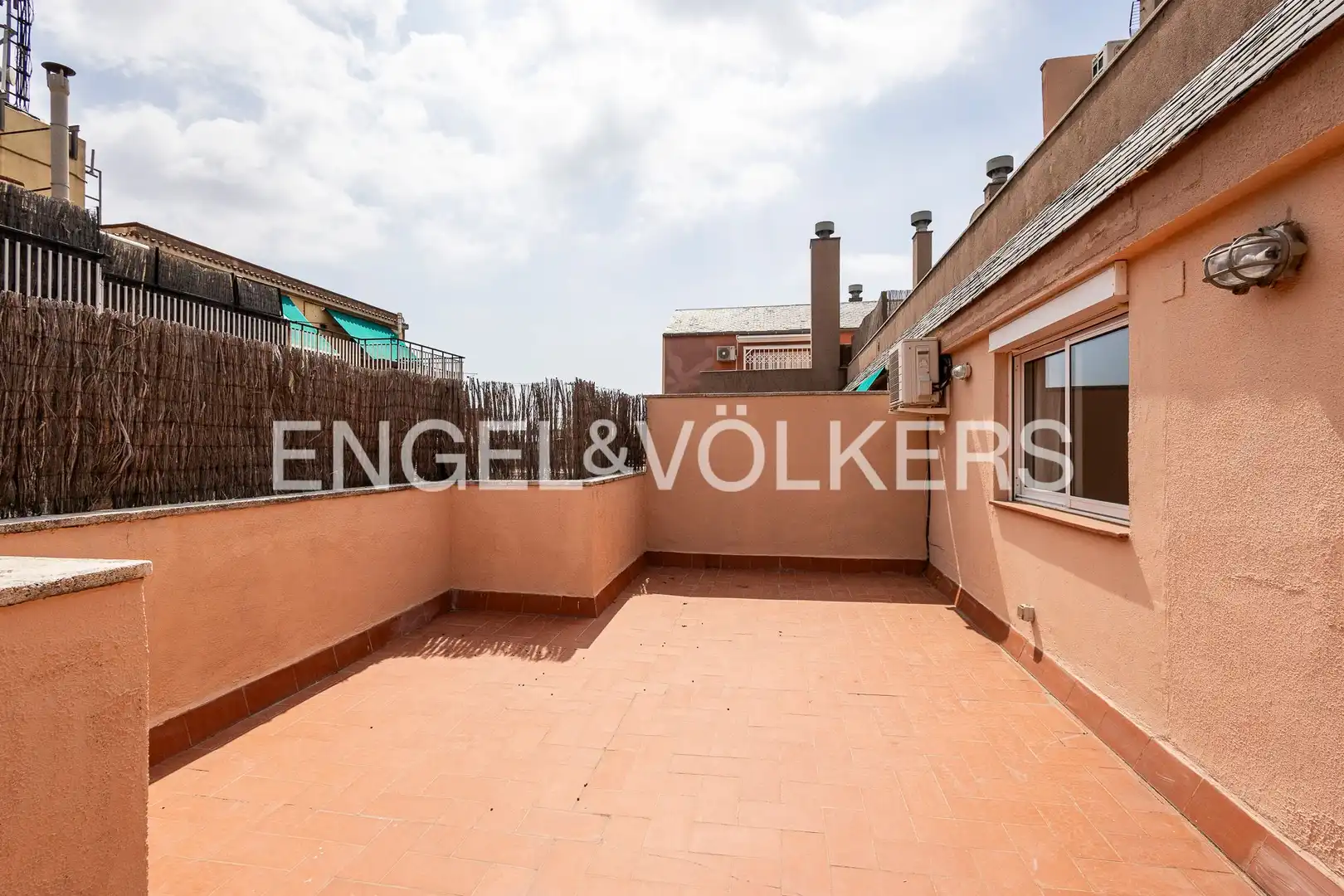 Terraza de Ático de alquiler en Barcelona con Aire acondicionado, Calefacción y Parquet