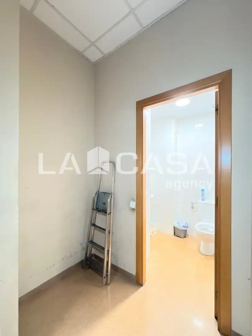 Local comercial en venta en Sant Andreu, imagen 3