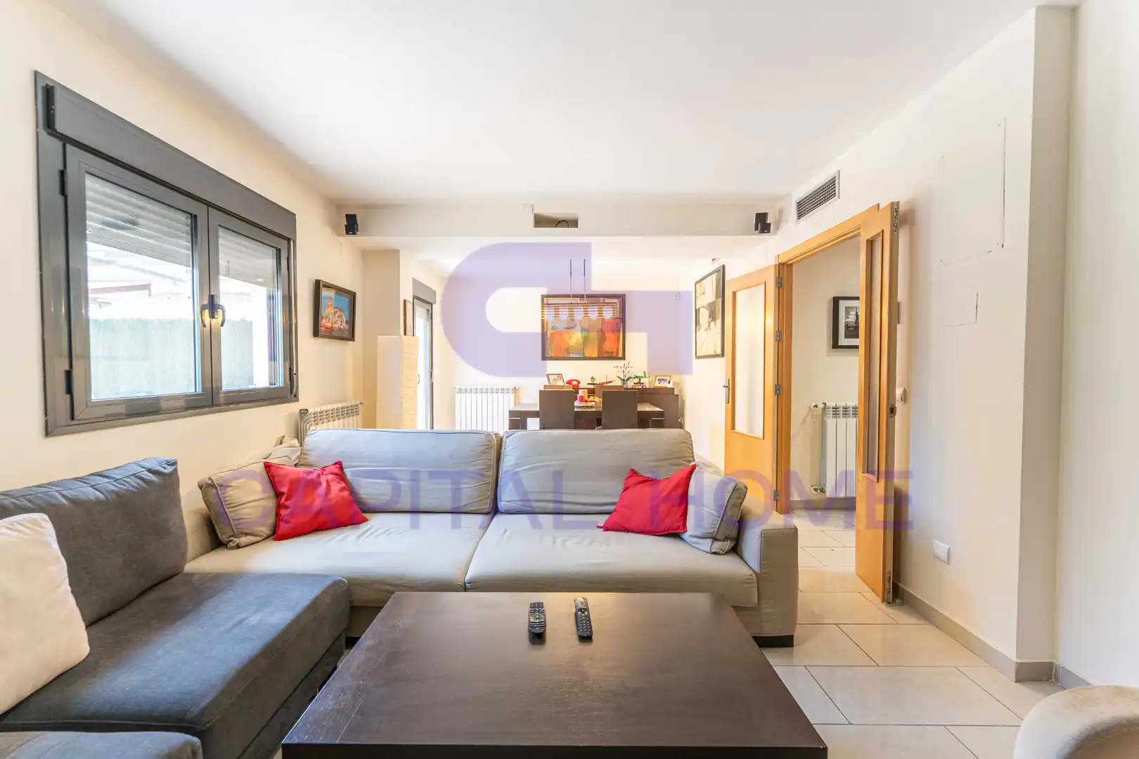 Sala de estar de Casa adosada en venta en Navalcarnero con Aire acondicionado, Calefacción y Jardín privado