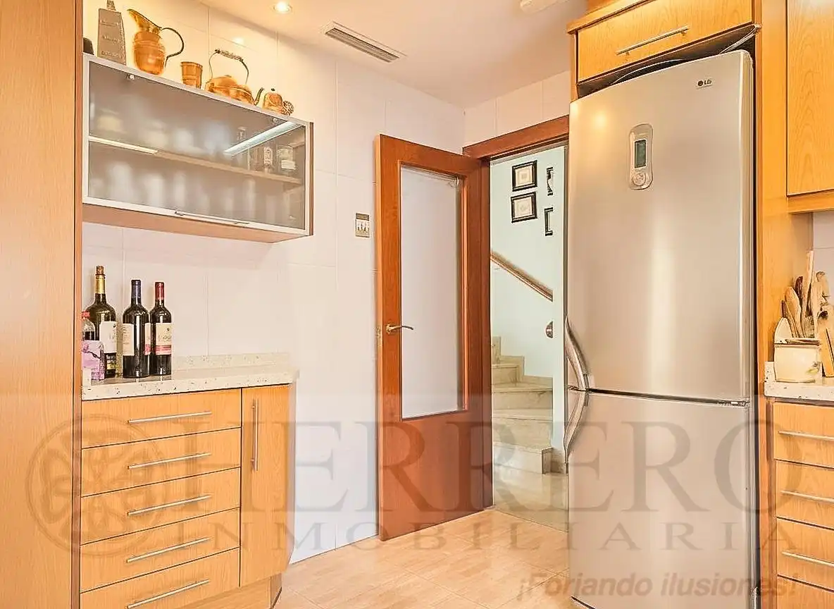 Cocina de Casa o chalet en venta en Gandia con Aire acondicionado, Calefacción y Jardín privado