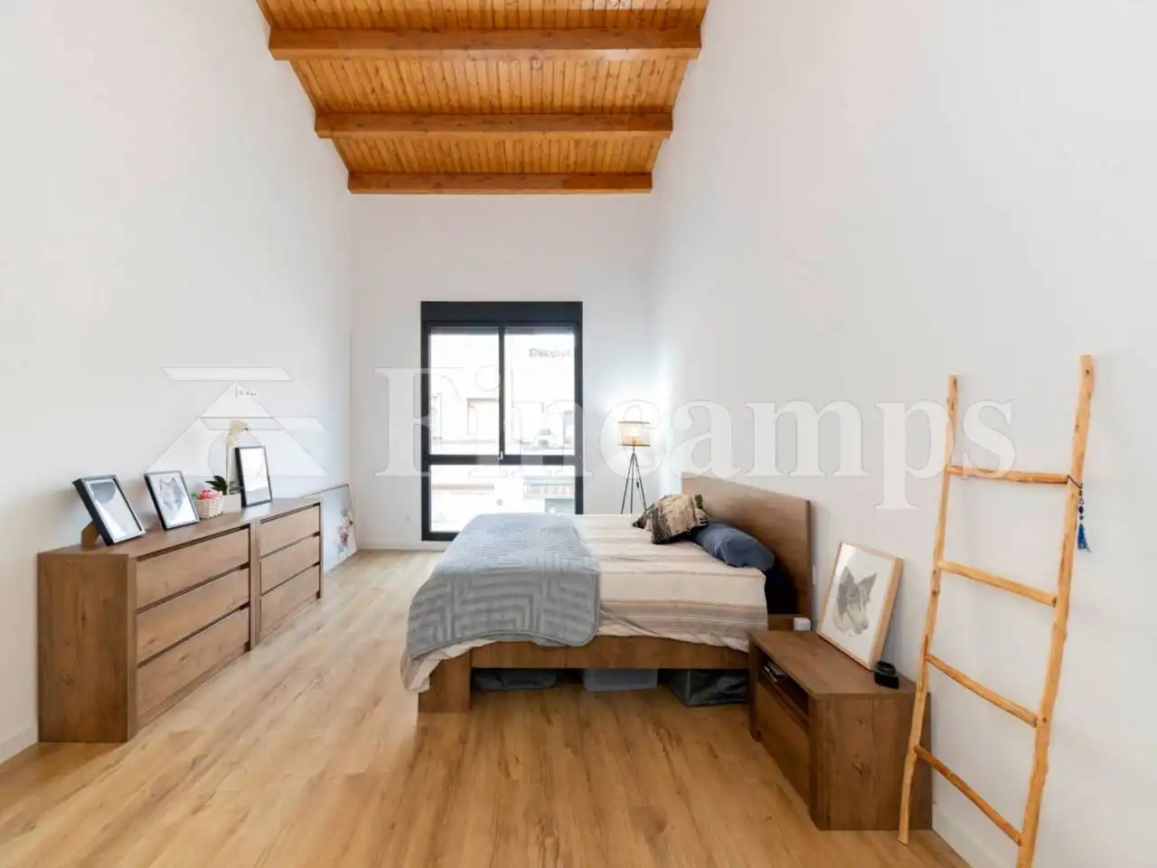 Dormitori de Casa o xalet en venda en Sabadell amb Aire condicionat, Calefacció i Jardí privat