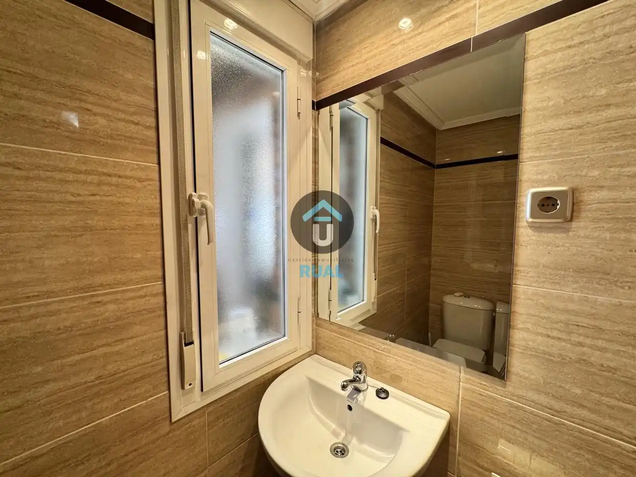 Badezimmer von Wohnung zum Verkauf in Talavera de la Reina mit Heizung, Terrasse und Abstellraum
