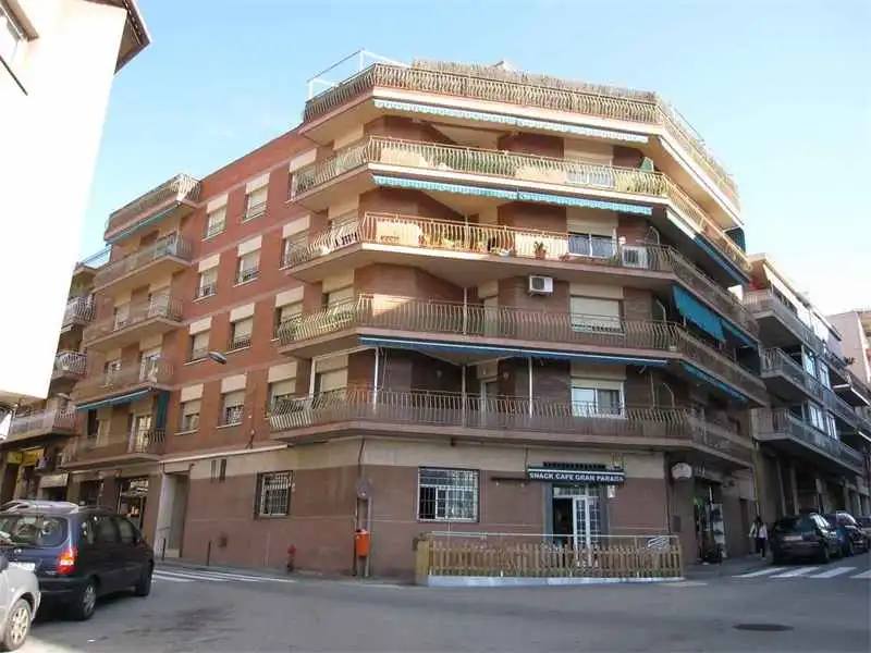 Vista exterior de Piso en venta en Terrassa