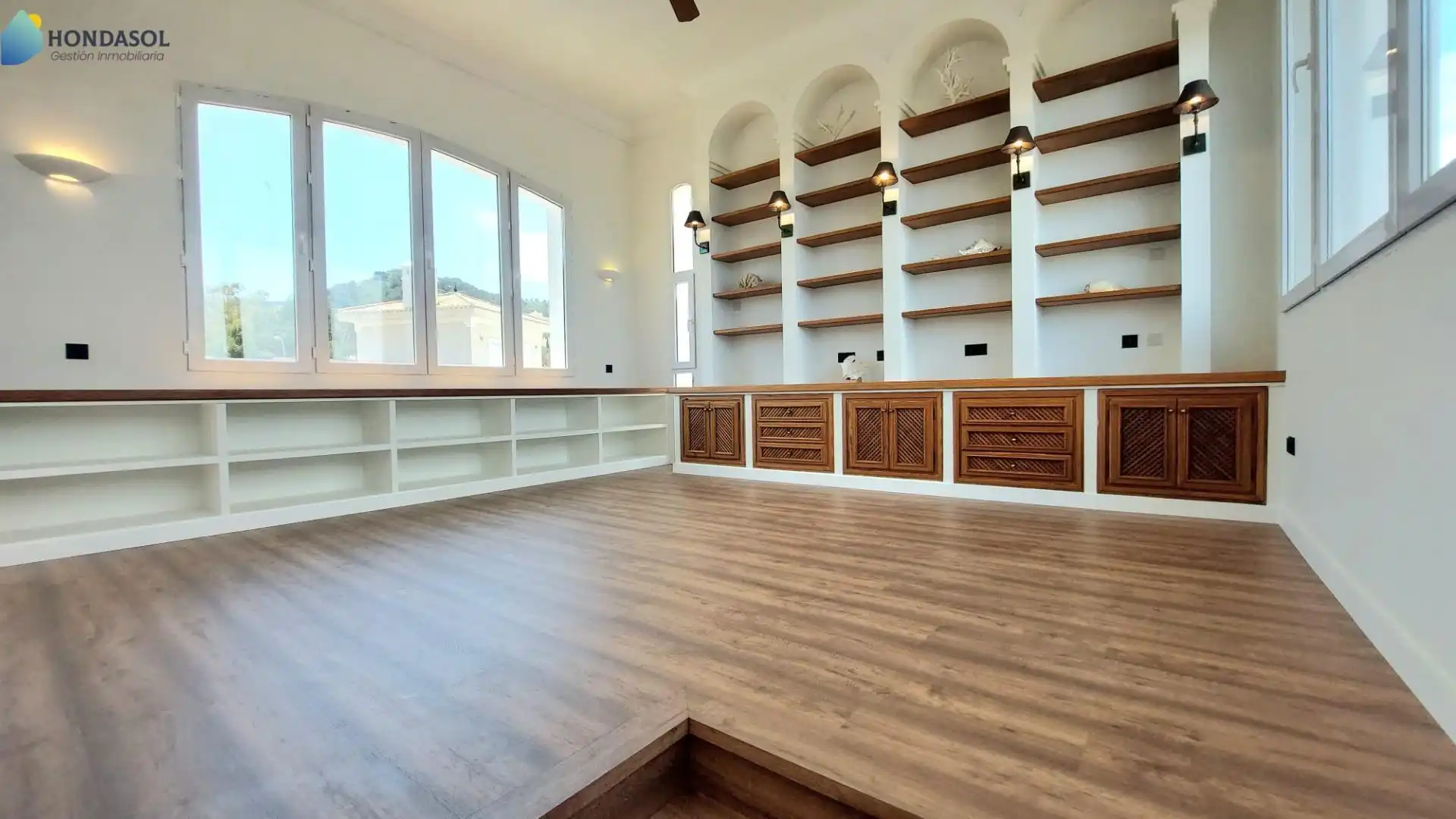 Sala d'estar de Casa o xalet en venda en Cartagena amb Aire condicionat, Jardí privat i Terrassa