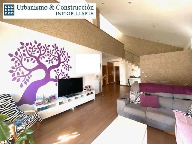 Casa-chalet en Venta en Ciudad Jardín