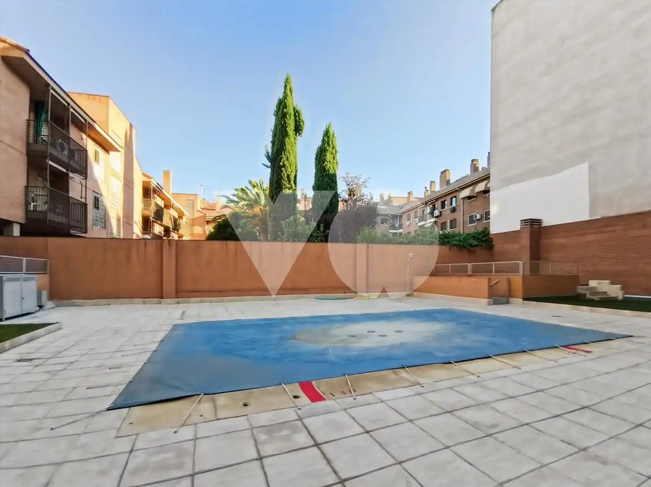 Swimming pool of Study for sale in Madrid  with Air Conditioner, Heating and Storage room
