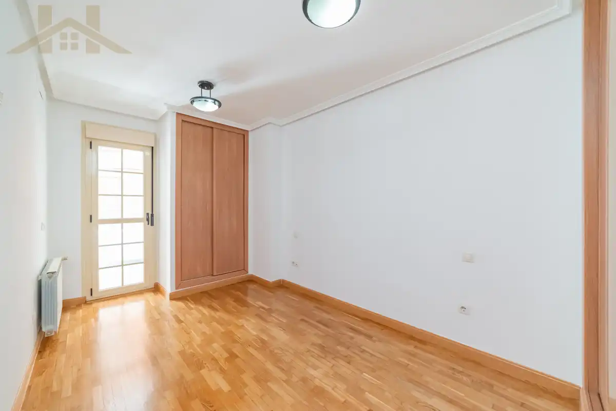 Dormitori de Pis en venda en Valdemoro amb Parquet, Terrassa i Forn