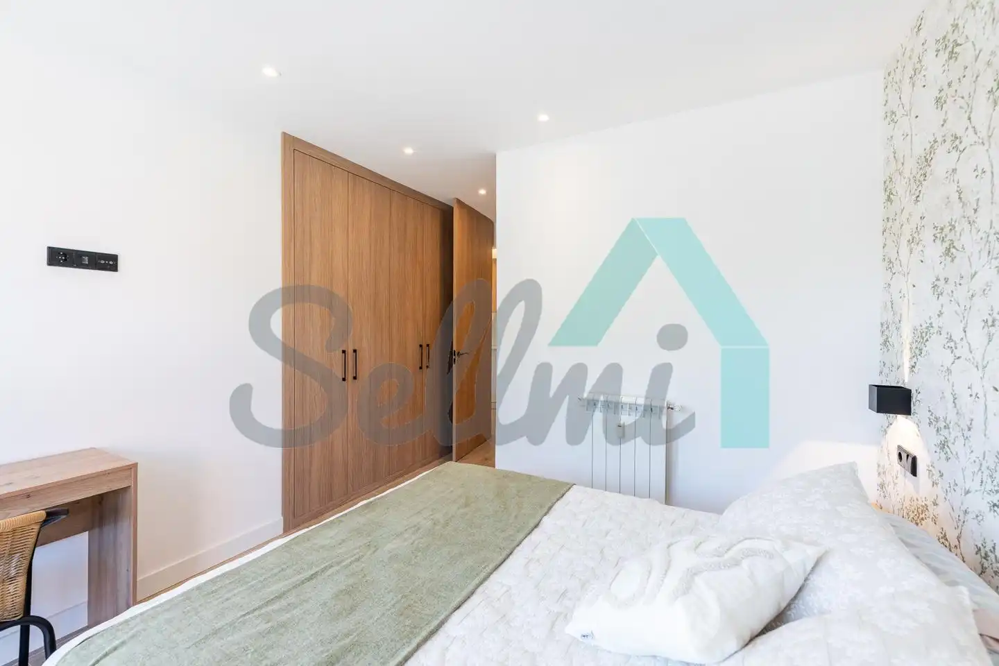Flat for rent in Calle Real Oviedo, Masip