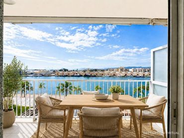 Apartament amb balcó en venda a Playa de Gandia