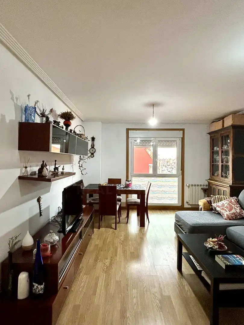 Wohnzimmer von Maisonette zum Verkauf in Valverde de la Virgen mit Klimaanlage und Heizung