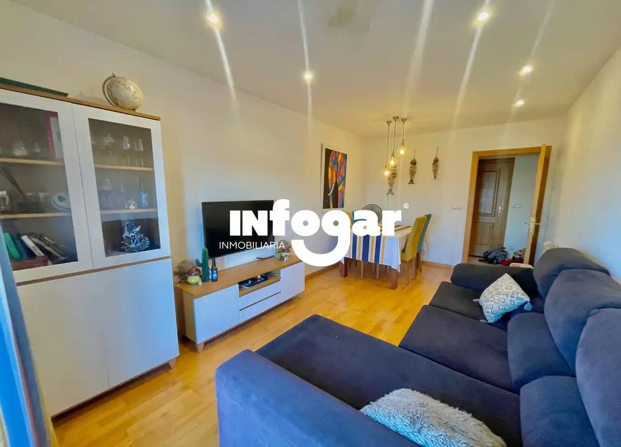 Living room of Flat for sale in A Guarda    with Heating, Storage room and Furnished