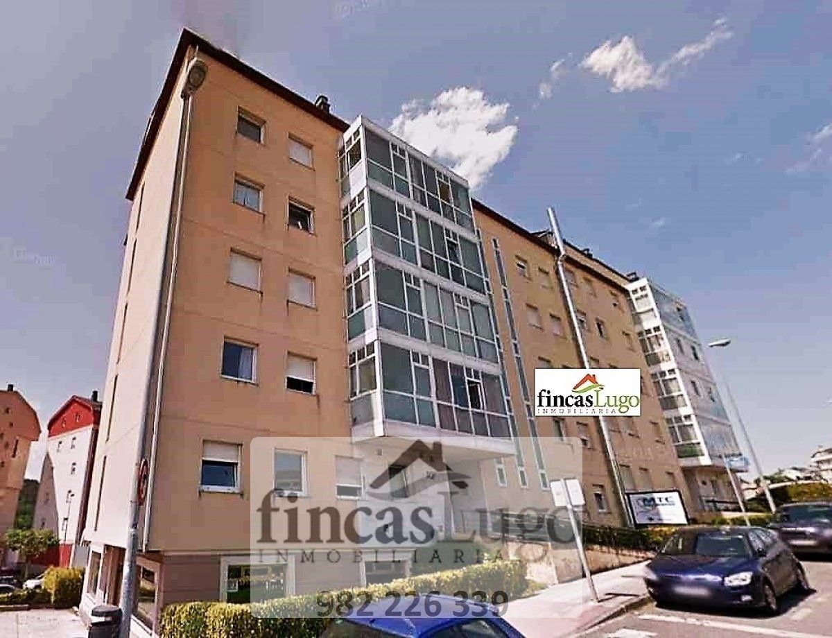 Vista exterior de Pis de lloguer en Lugo Capital amb Calefacció i Traster