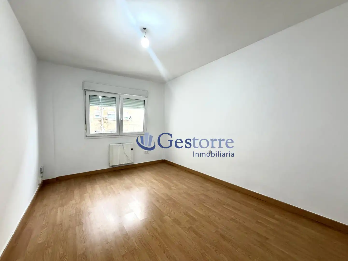 Flat for rent in Oviedo - CL VICTOR HEVIA, Vallobín