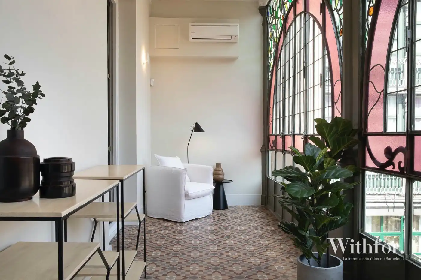 Flat with terrace to rent in Gran Vía CORTS CATALANES