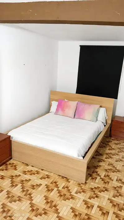 Dormitori de Casa o xalet en venda en Grisaleña amb Jardí privat i Moblat