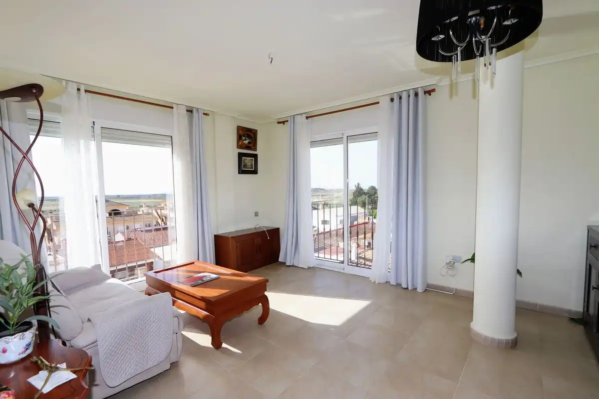 Sala de estar de Apartamento en venta en Murcia con Aire acondicionado, Trastero y Piscina comunitaria