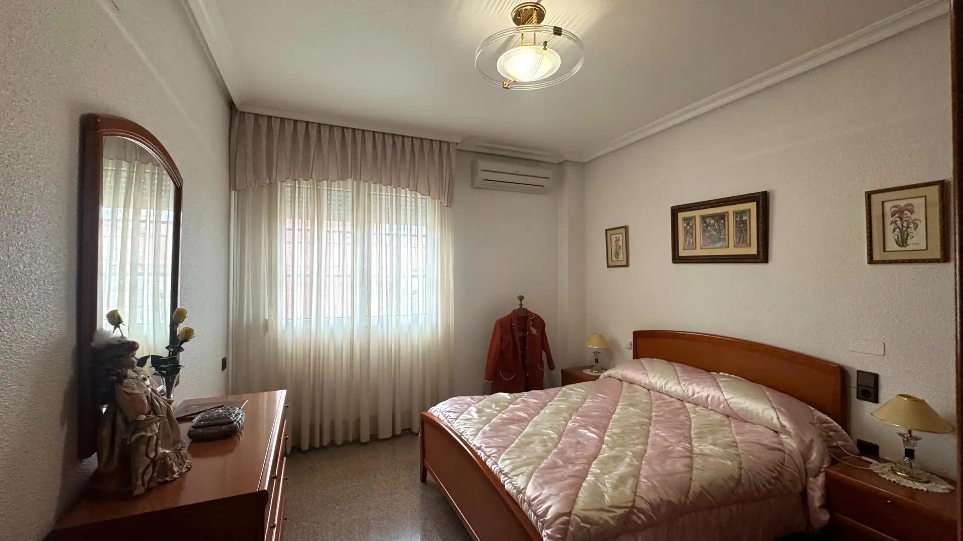 Habitación de Casa adosada en venta en Sax con Aire acondicionado, Calefacción y Terraza